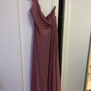 BNWT bridesmaid. DB “Chianti” online purch/never worn/altered.no longer needed.